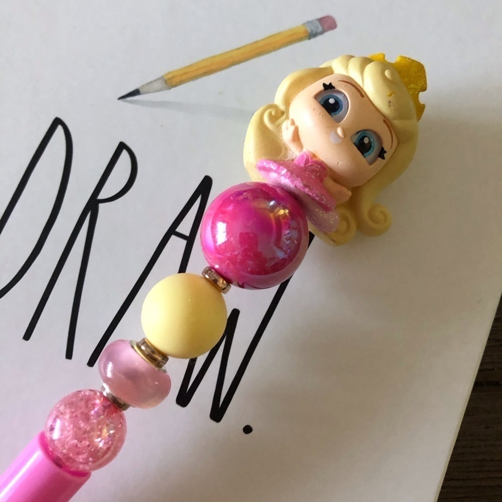 Disney Doorables: Sleeping Beauty: Aurora ballet dress handmade beaded pen